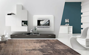 Tappeto moderno beige e marrone con motivo classico destrutturato in un soggiorno contemporaneo