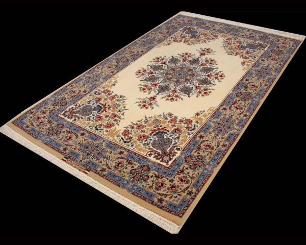 Alternative view of ISFAHAN DARDASHTY - (229x140 cm)