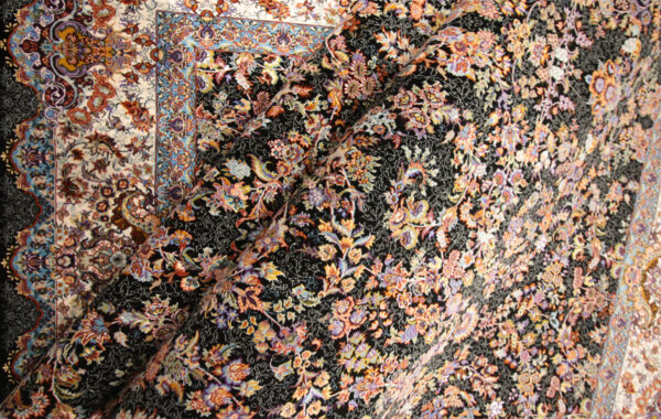 Alternative view of Maragheh Black 240x170cm - 300x200cm